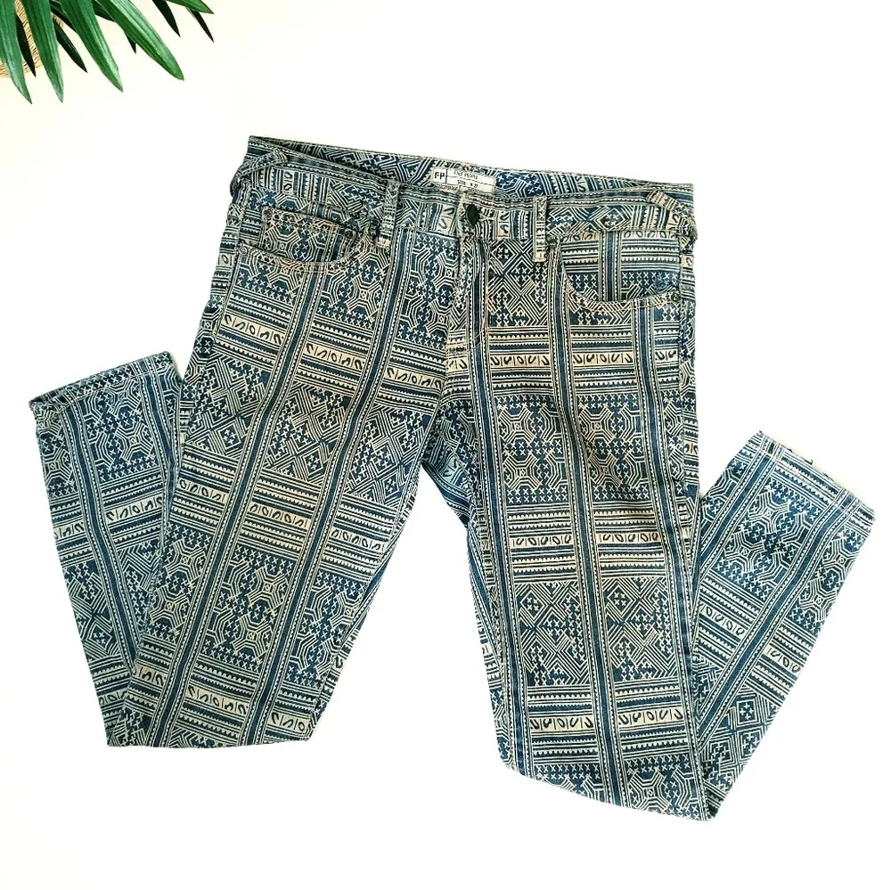 Free People Tribal Print Jeans Size 27 - Picture 1 of 7